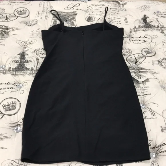 Parker Grace Ruffle Front Dress - Picture 7 of 7